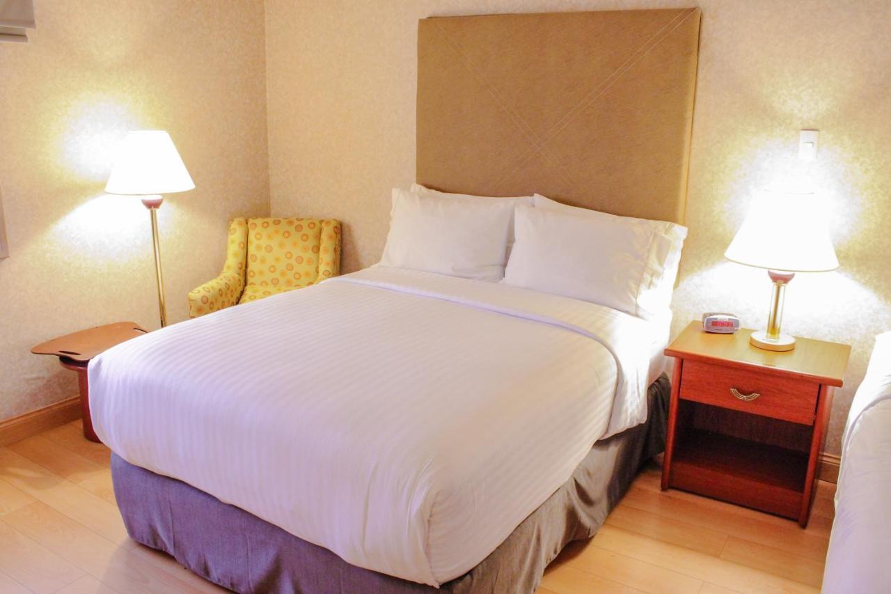 Holiday Inn Express Chihuahua By Ihg Exterior foto
