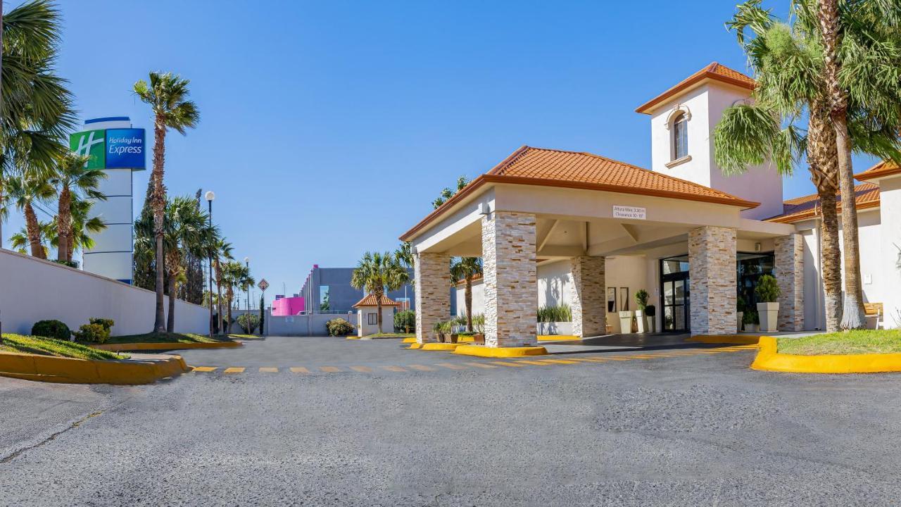Holiday Inn Express Chihuahua By Ihg Exterior foto